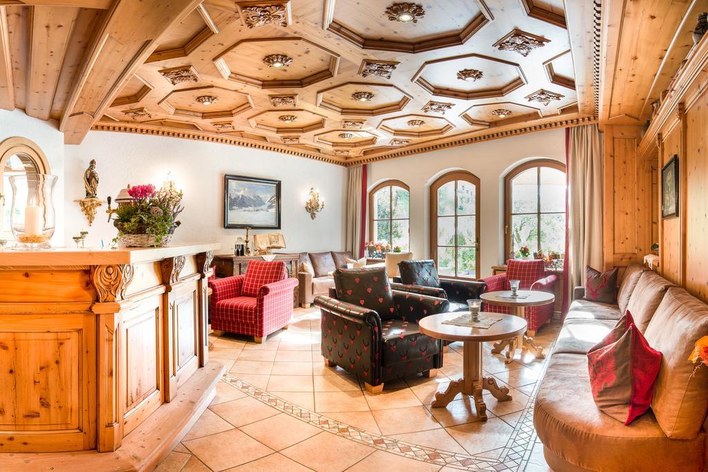 פולפמס Familien- & Vitalhotel Auenhof מראה חיצוני תמונה