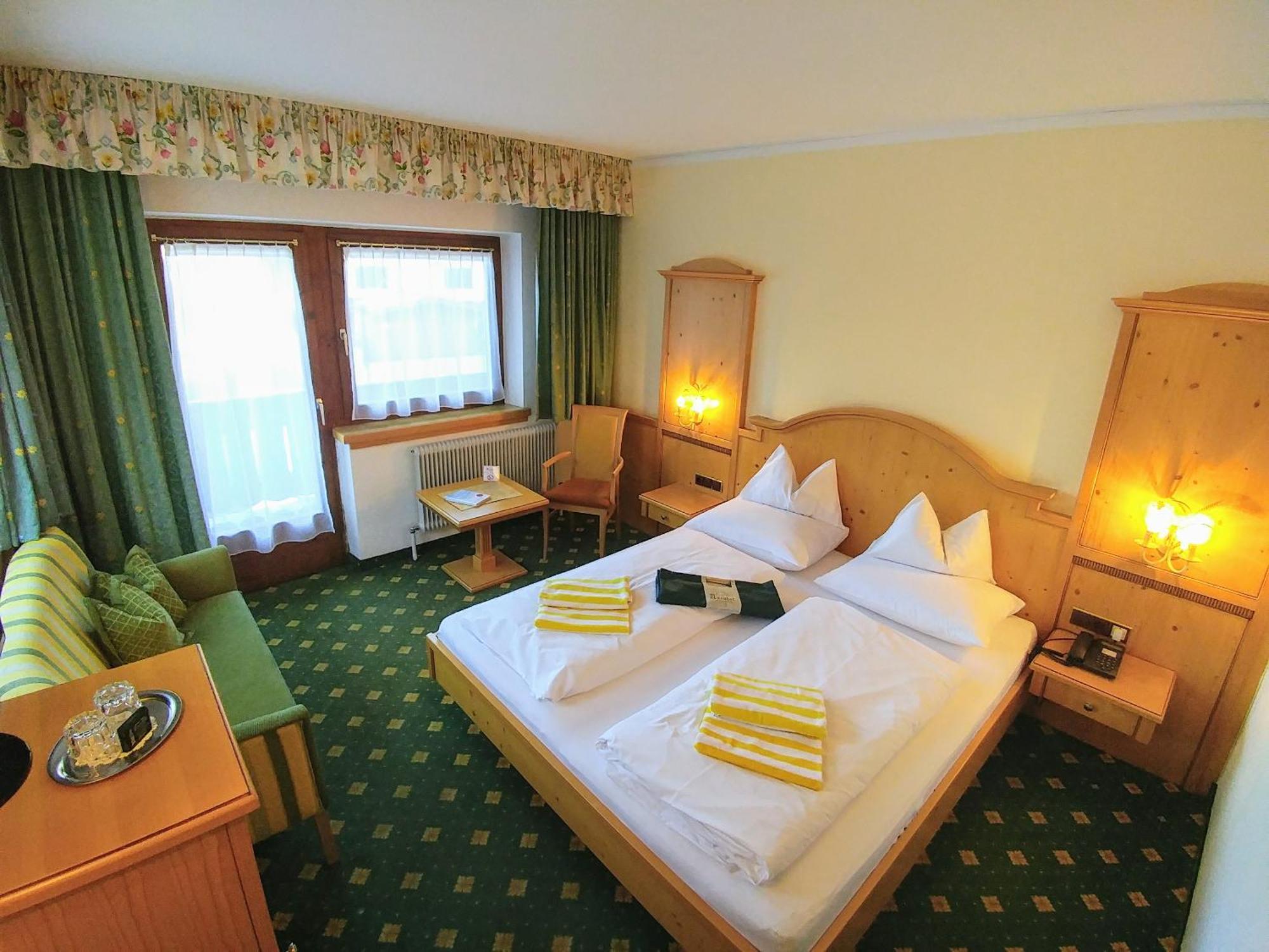 פולפמס Familien- & Vitalhotel Auenhof מראה חיצוני תמונה
