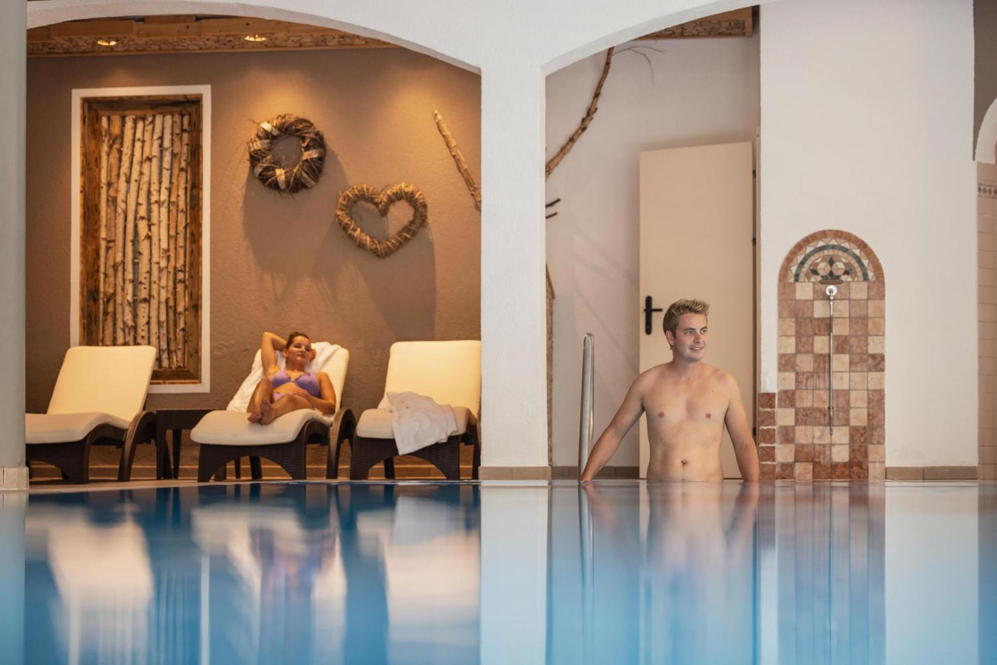 פולפמס Familien- & Vitalhotel Auenhof מראה חיצוני תמונה